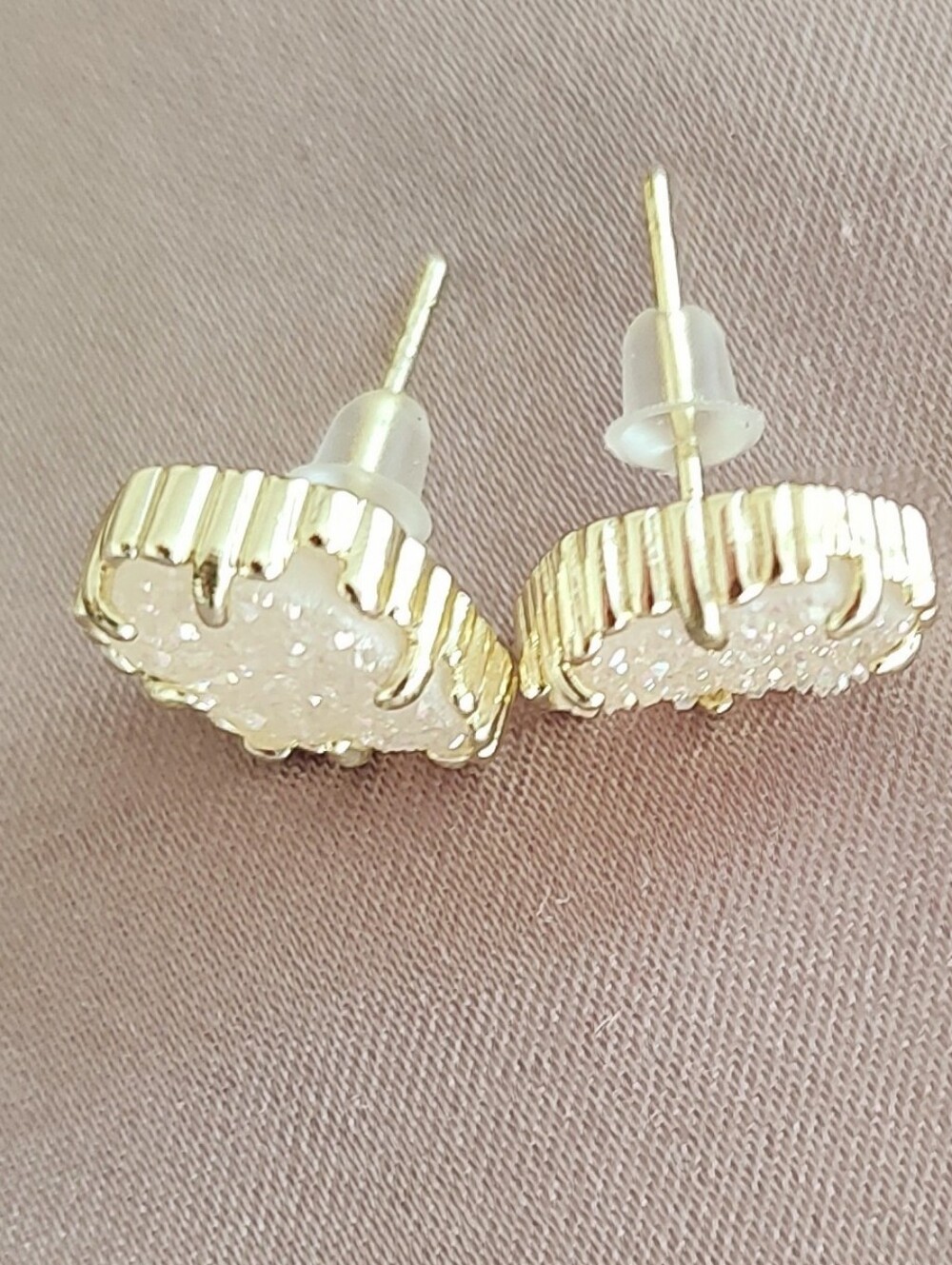 Kendra Scott Tessa Earrings - Picture 2 of 5